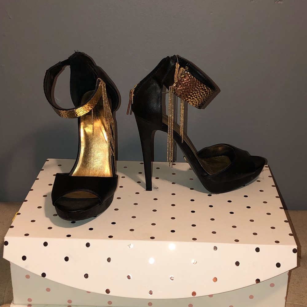 Blk ankle strap heels